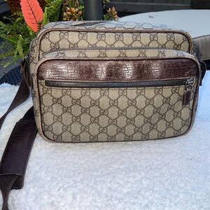 Gucci Gg Supreme Gg Plus Shoulder Bag